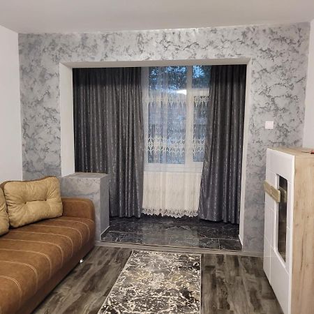 Apartament Regim Hotelier 2 ยาช ภายนอก รูปภาพ