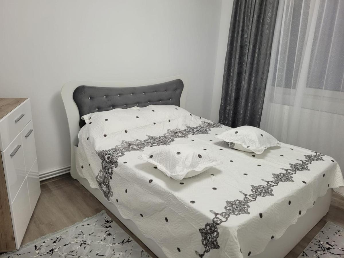 Apartament Regim Hotelier 2 ยาช ภายนอก รูปภาพ